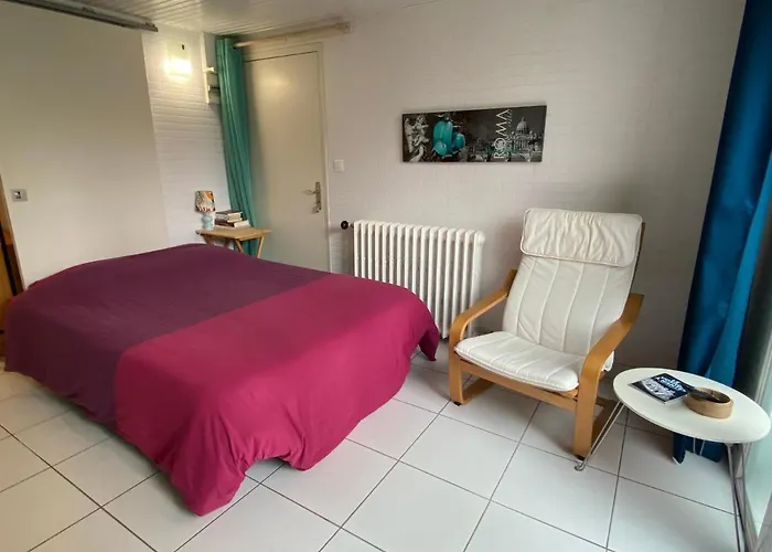 Studio Dans Maison Avec Parking